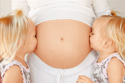 Як визначити багатоплідну вагітність, причини